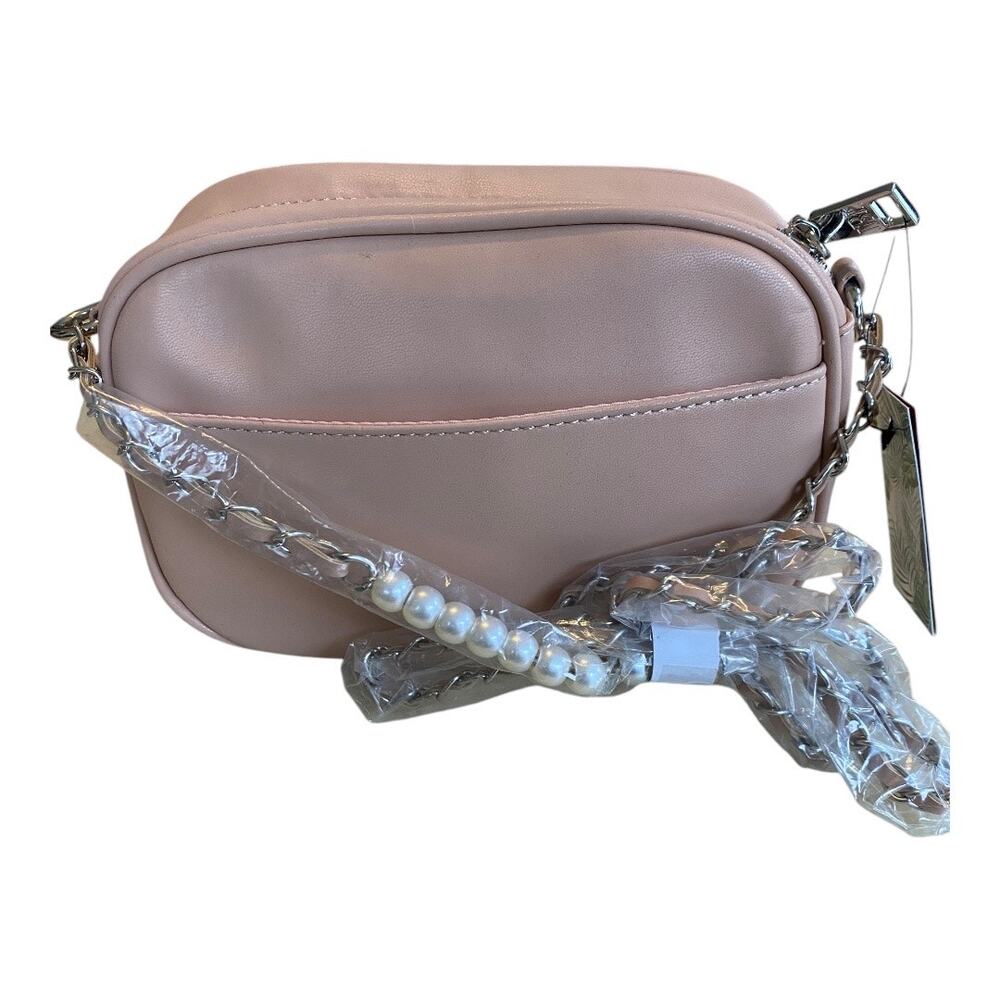 Badgley Mischka Diamond Quilted Camera Bag Purse pale pink With Pearls Coquette - Picture 3 of 8